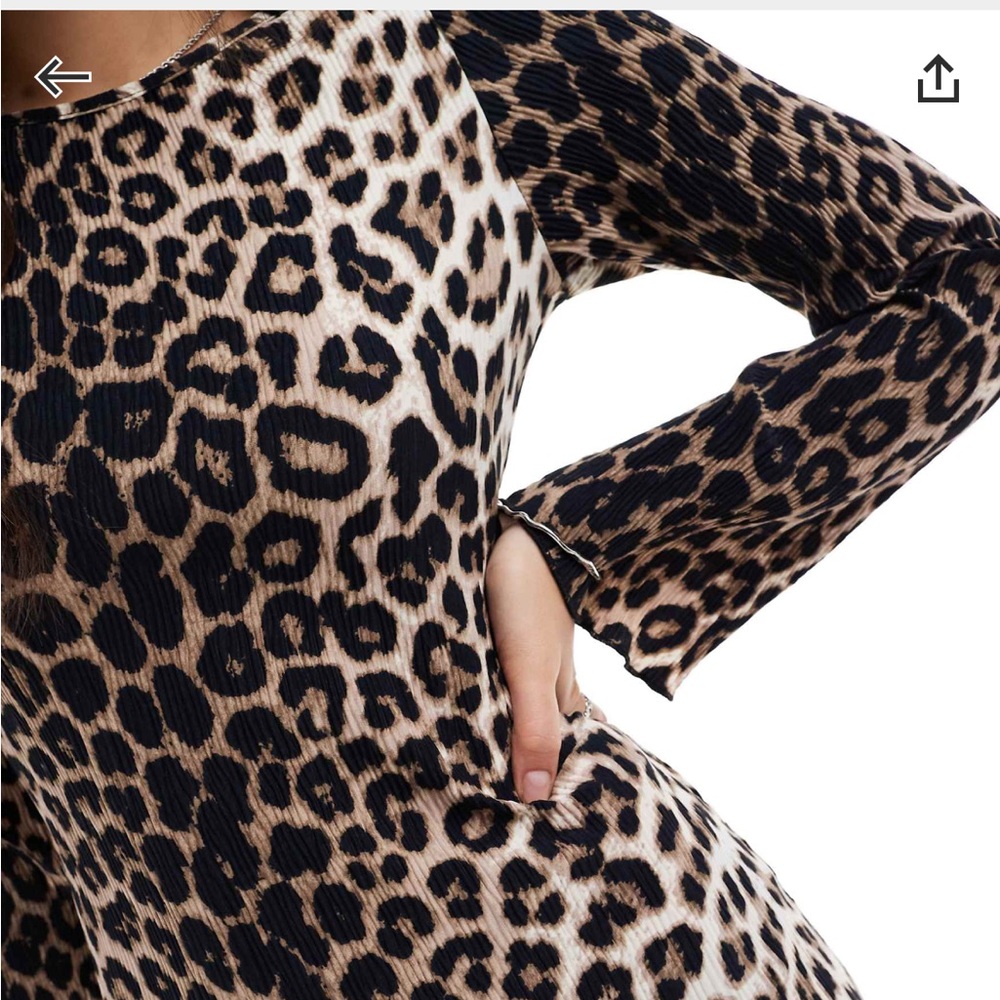ASOS extra & vert plisse leopard maxi dress - Picture 4 of 4